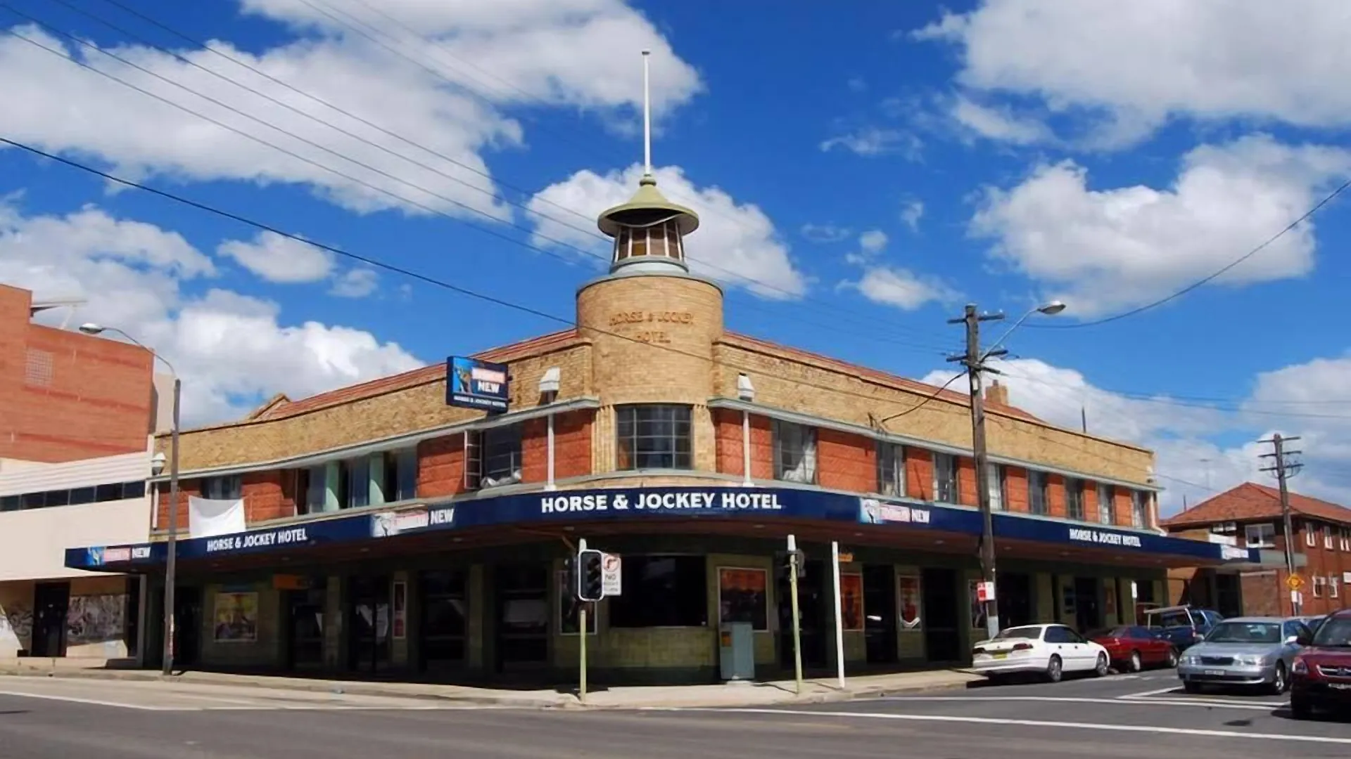 Where to Stay Near Sydney Bus Museum: 4 Leisure Hotels Reviewed