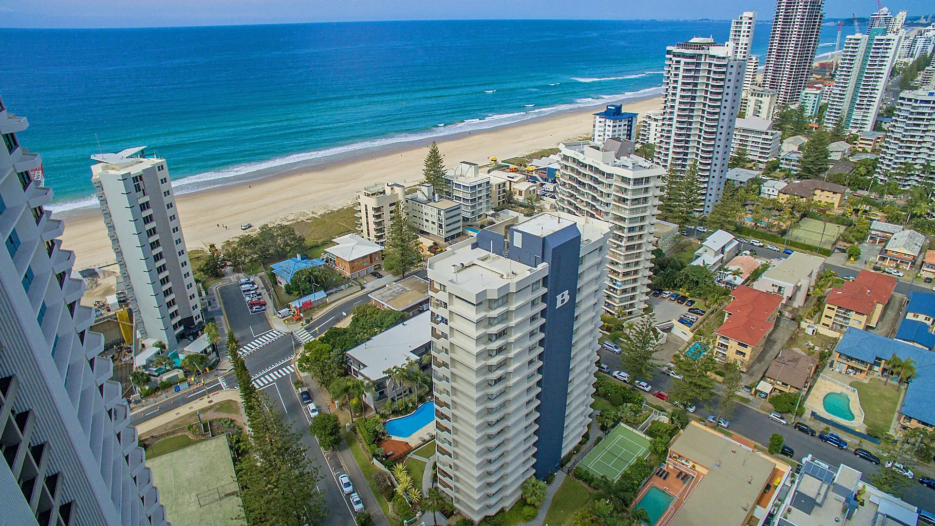 15 Best 4-Star Hotels in Surfers Paradise, Gold Coast