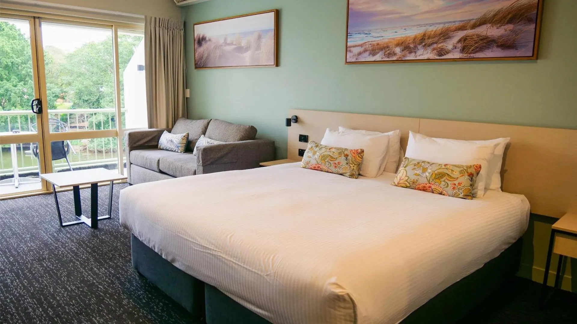 Where to Stay Near SkyPoint: 14 Family-Friendly Gold Coast Hotels