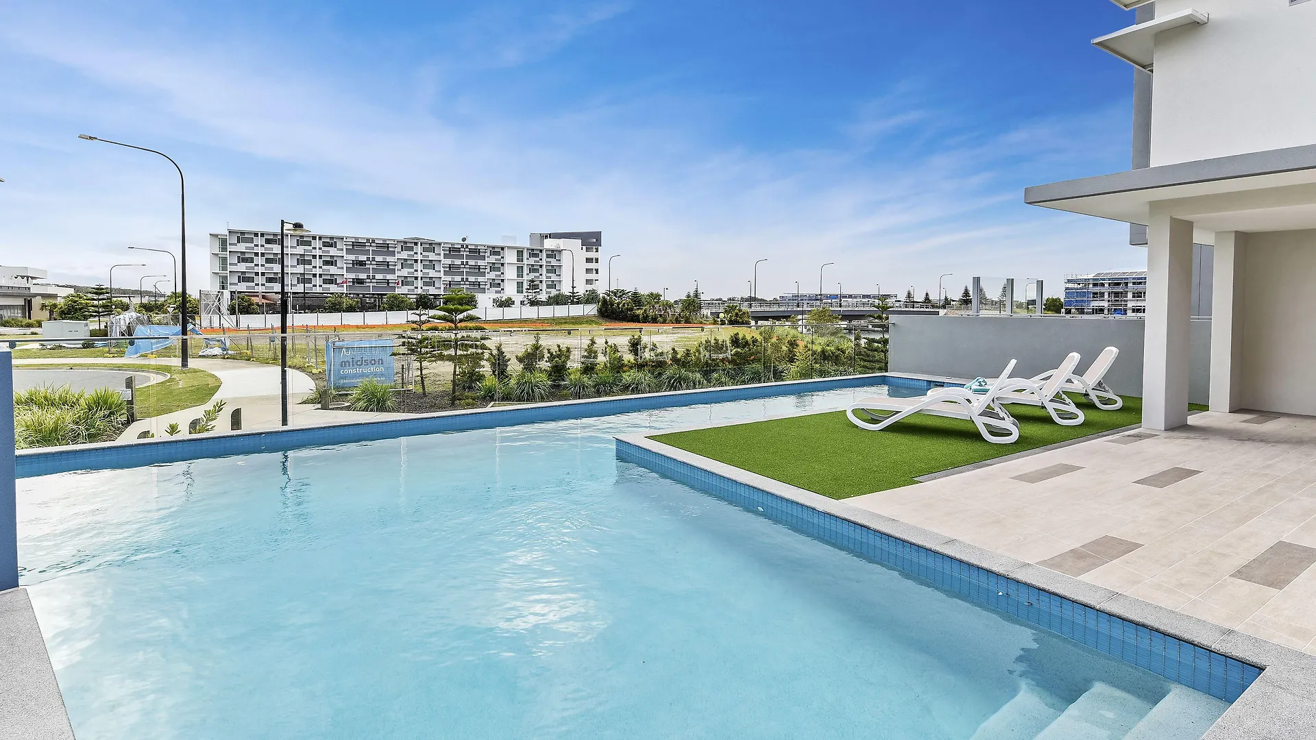 Best 15 Central Hotels Near Kawana Waters Marina for Easy Access