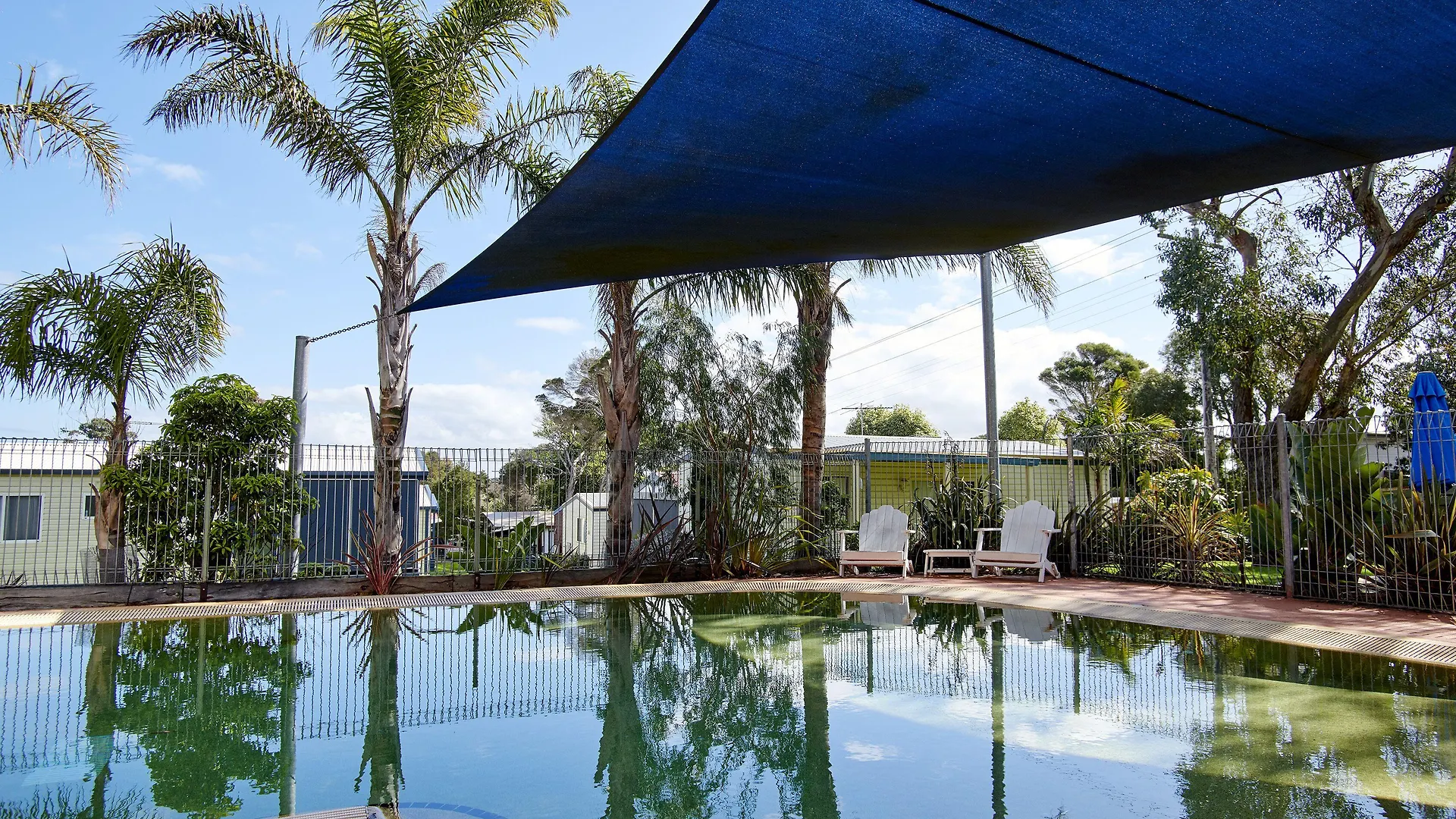 4 Smart Central Hotels Near A Maze'N Things Worth Booking