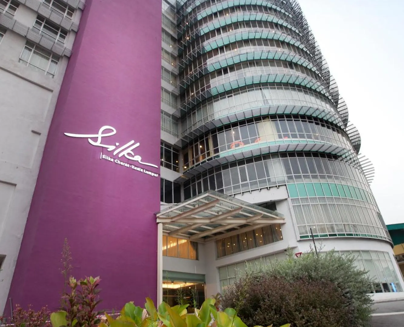 4 Smart Dorsett Hotels Near Aquaria KLCC Worth Booking