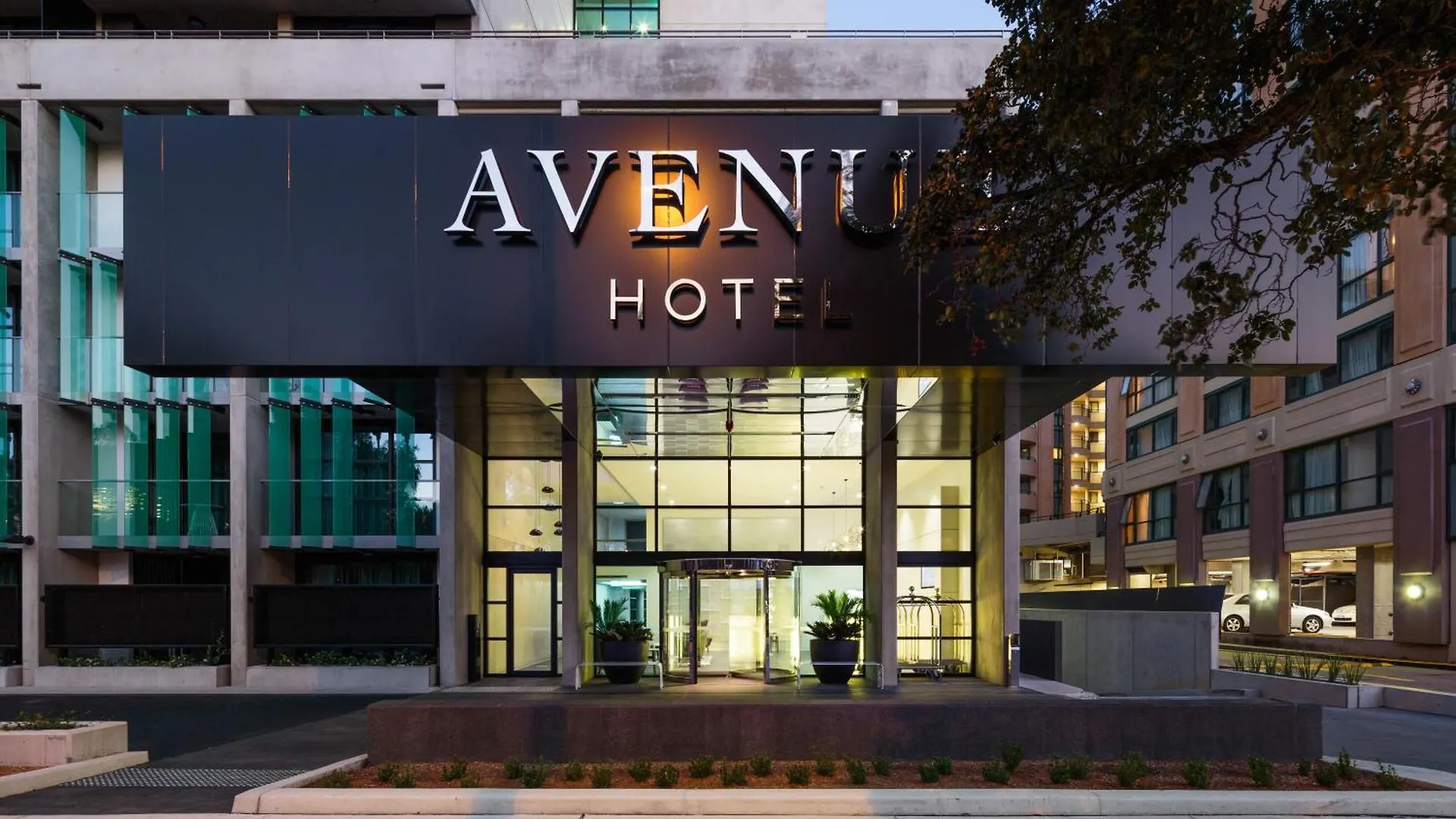 4 Smart 5-Star Hotels In Canberra City Centre Worth Booking