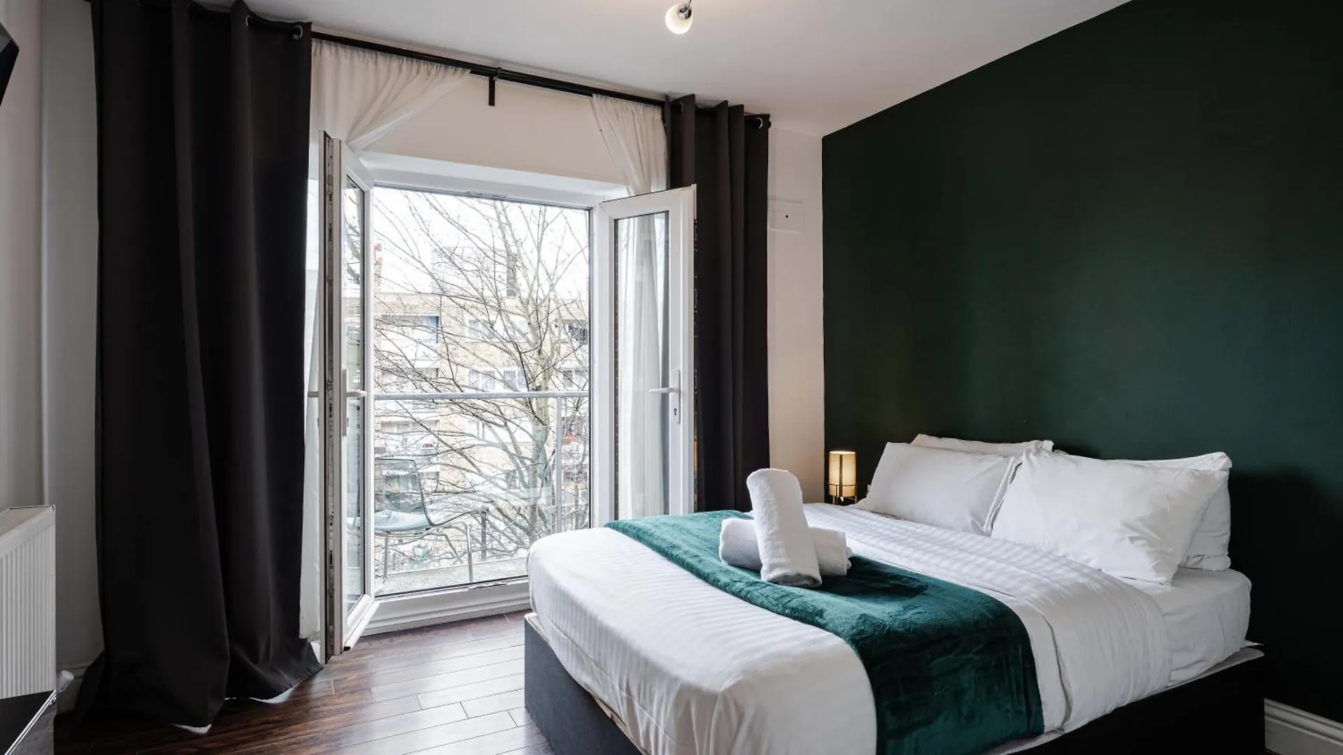 7 Smart Budget Hotels In East End, London Worth Booking