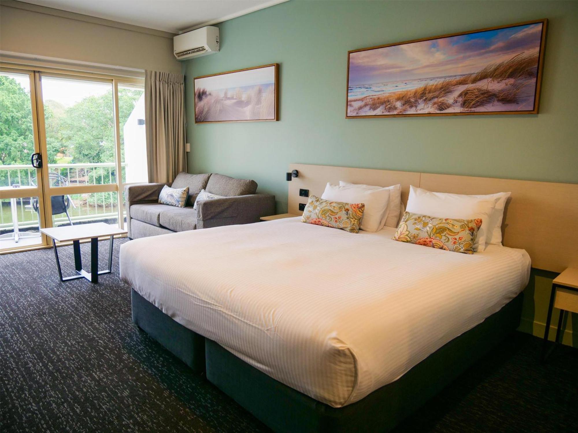 Where to Stay Near SkyPoint: 14 Family-Friendly Gold Coast Hotels