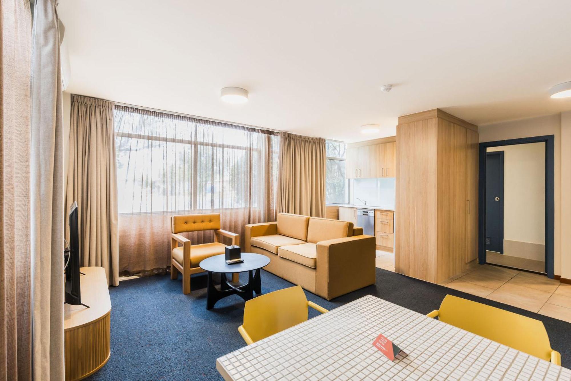 4 Smart Leisure Hotels Near Haig Park Worth Booking