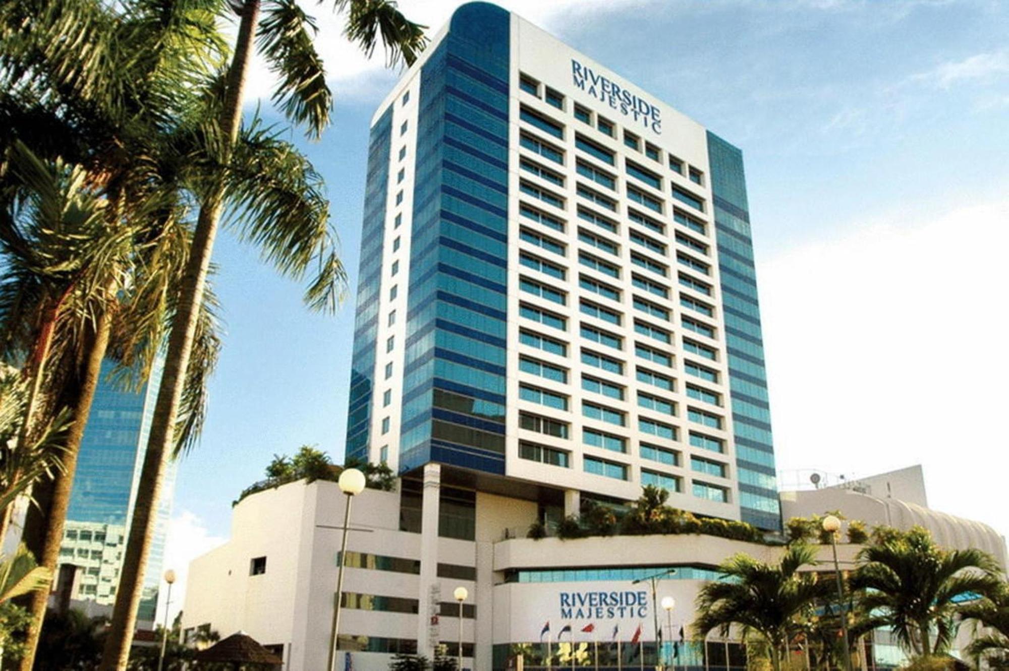 Where to Stay Near Kuching Waterfront Bazaar: 4 Central Hotels