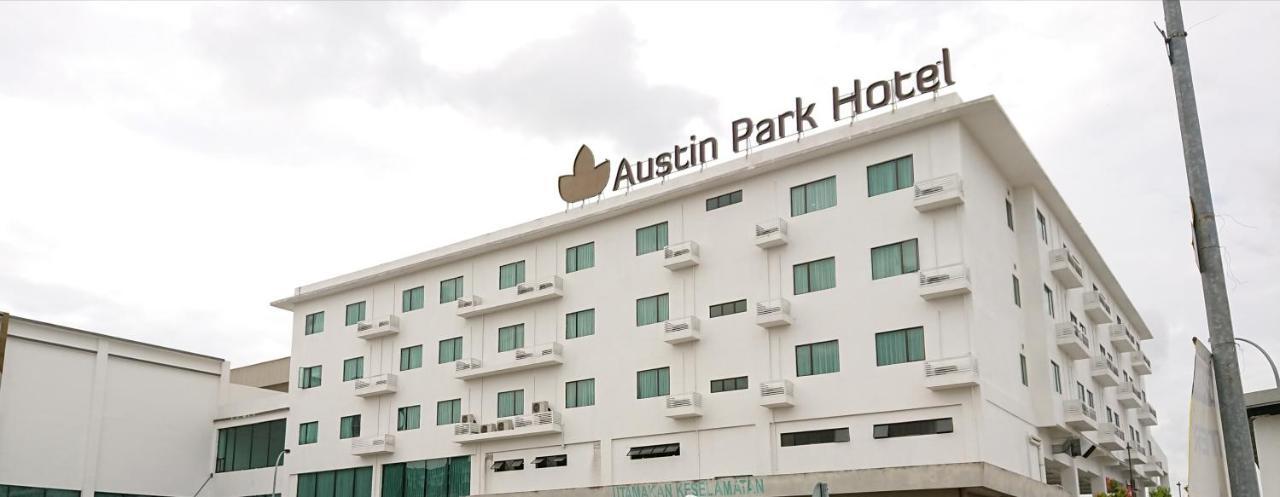 12 Family Hotels Near Holiday Plaza JB That Deliver