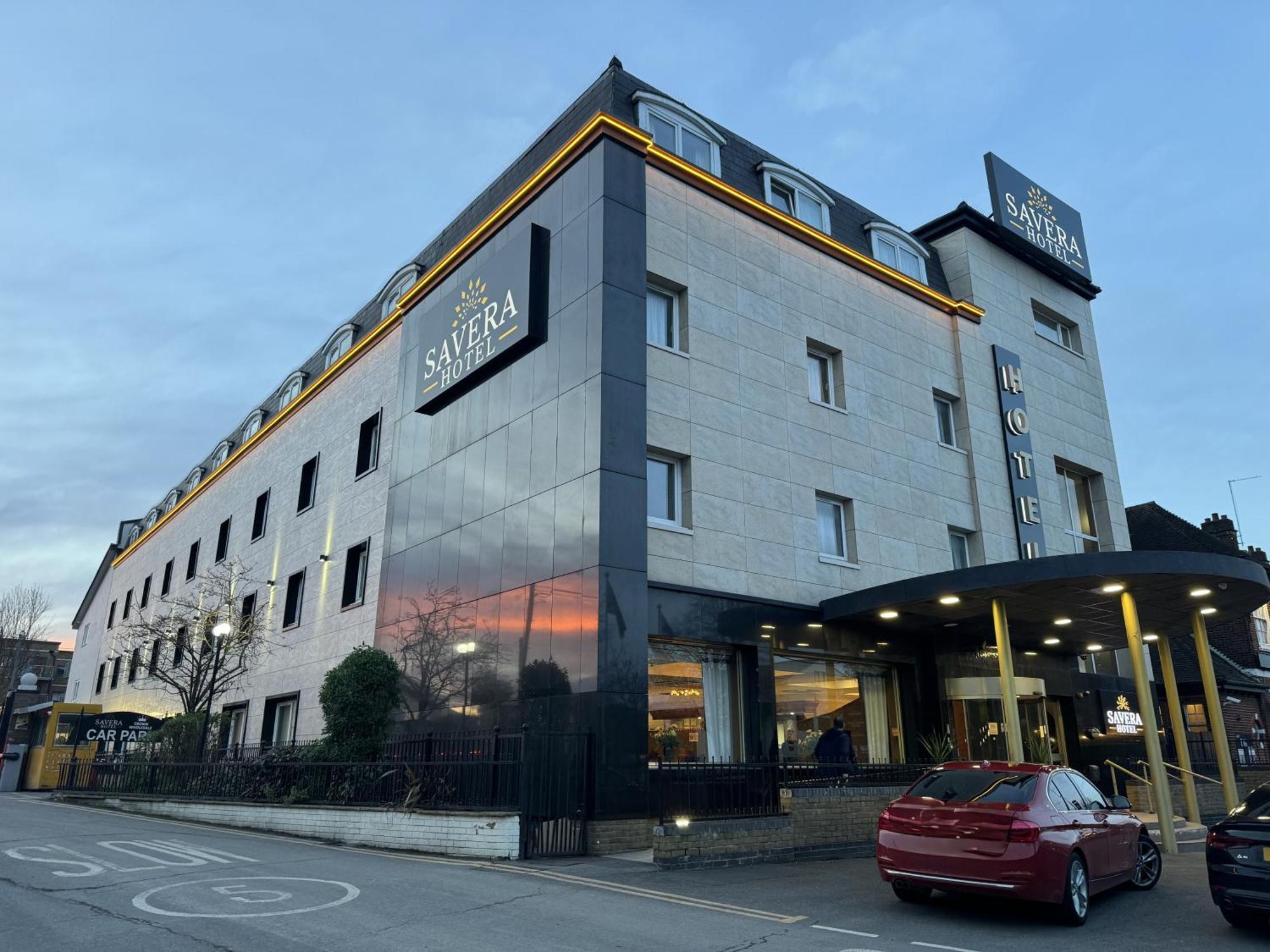 9 Exceptional Design Hotels Near Ruislip Woods Worth Booking